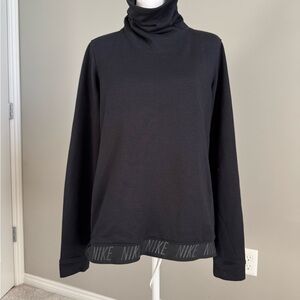 Nike Women’s Black Dri-FIT Pullover with Pockets Medium